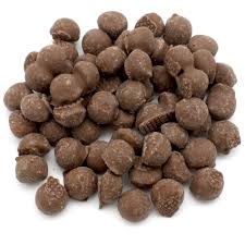 Milk chocolate chewing nuts 300g bag Image